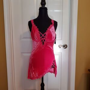 Fashion Nova Hot Pink Velvet Lingerie Nightie Chemise Size LARGE NWT